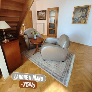 Koberce Lahore. Ručně vázané koberce z Pákistánu, vyrobené z té nejjemnější, speciálně vyčesané vlny, která působí na omak...