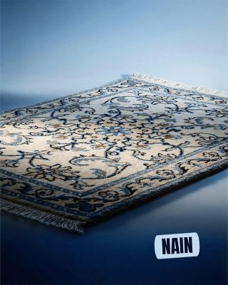Ručně vázané koberce Nain patří mezi nejjemnější a nejoblíbenější klasiky. Tkané z kvalitní vlny a často doplněné o...